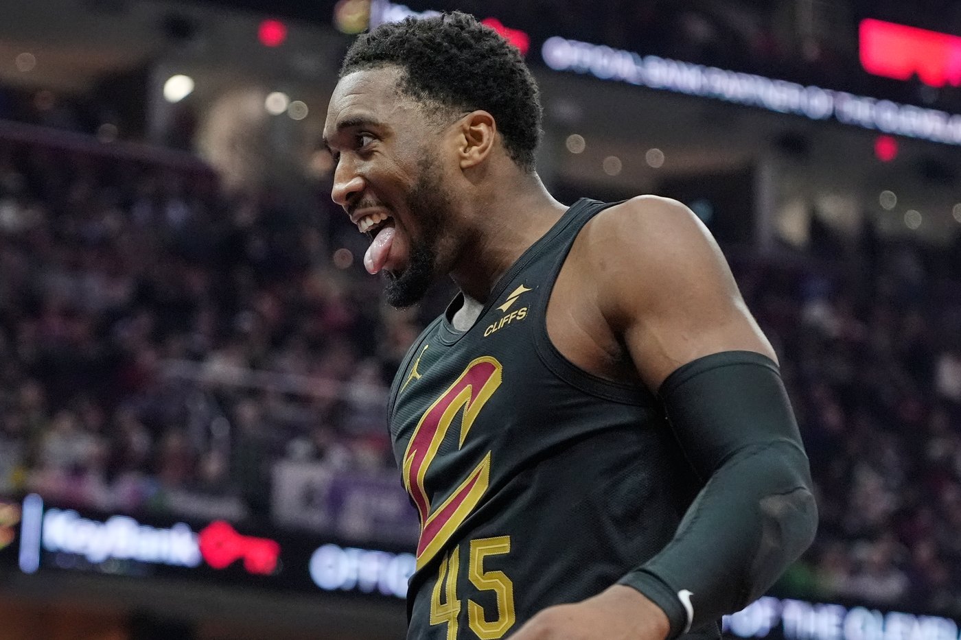 Cavaliers extend win streak to 6 with 112-84 rout of Nets | iNFOnews.ca Cavaliers extend win streak to 6 with 112-84 rout of Nets | iNFOnews.ca