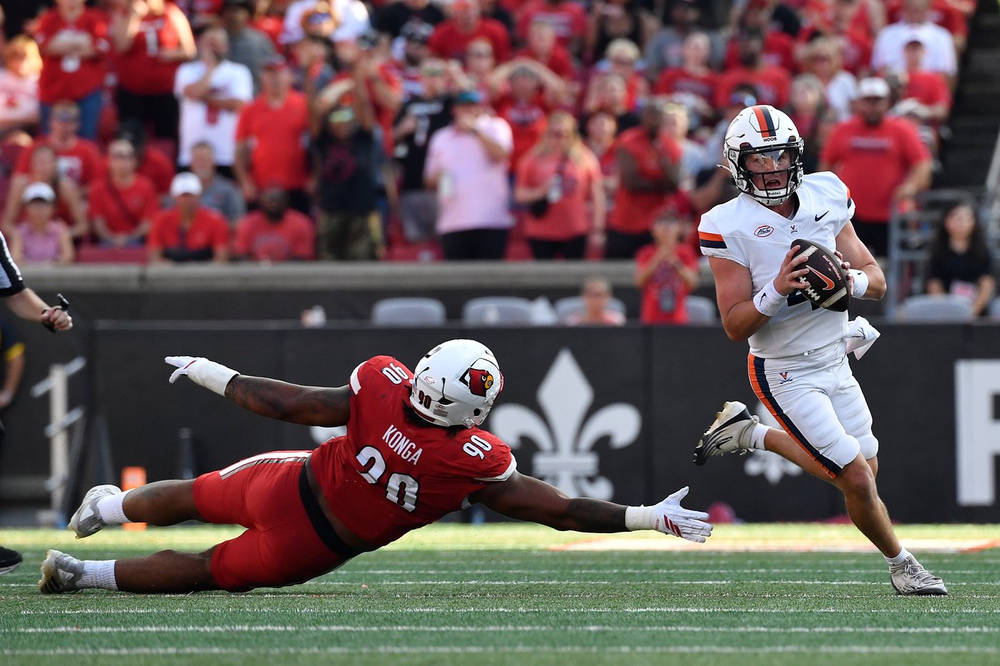 Taylor's OT run lifts No. 24 Virginia to a 30-27 victory over Louisville | iNFOnews.ca