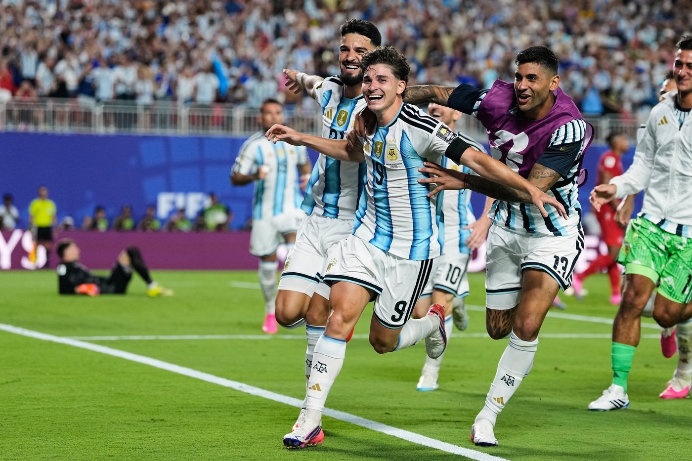 Alvarez’s 112th-minute goal helps lift Argentina past Switzerland 3-1 and into World Cup semifinals | iNFOnews.ca Alvarez’s 112th-minute goal helps lift Argentina past Switzerland 3-1 and into World Cup semifinals | iNFOnews.ca