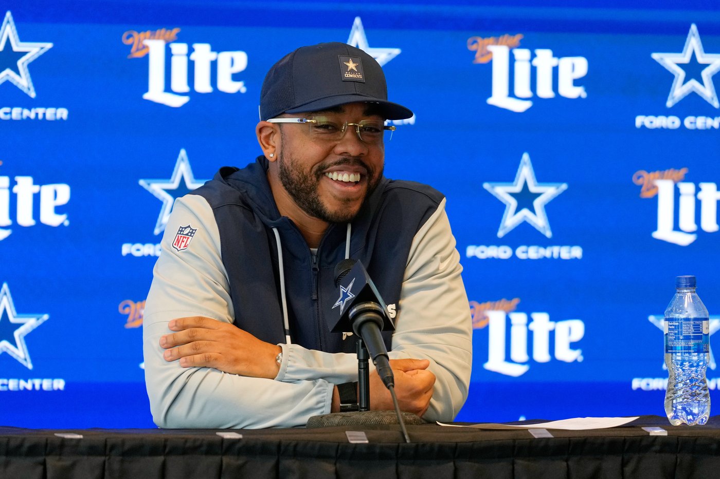 Cowboys say hello to Christian Parker and hope he can turn around a dismal defense | iNFOnews.ca