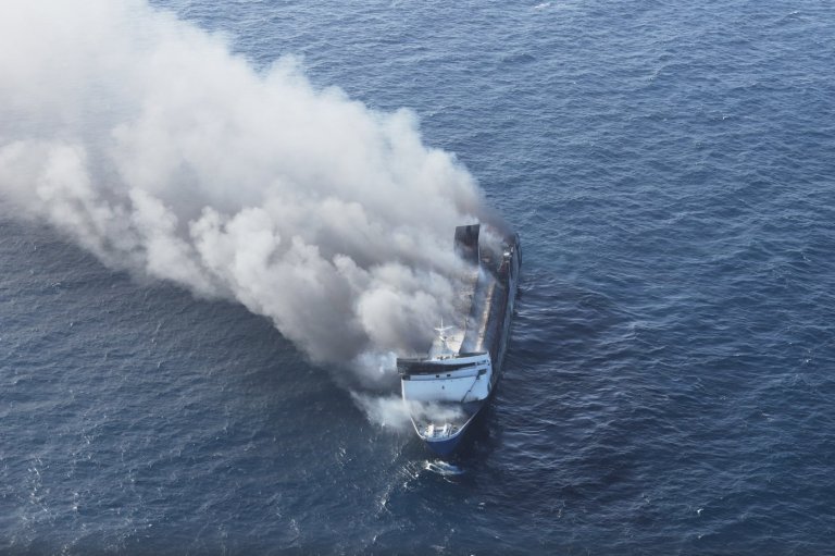 Number of people missing unknown after Indonesian ferry fire that killed 5, rescuers say | iNFOnews.ca