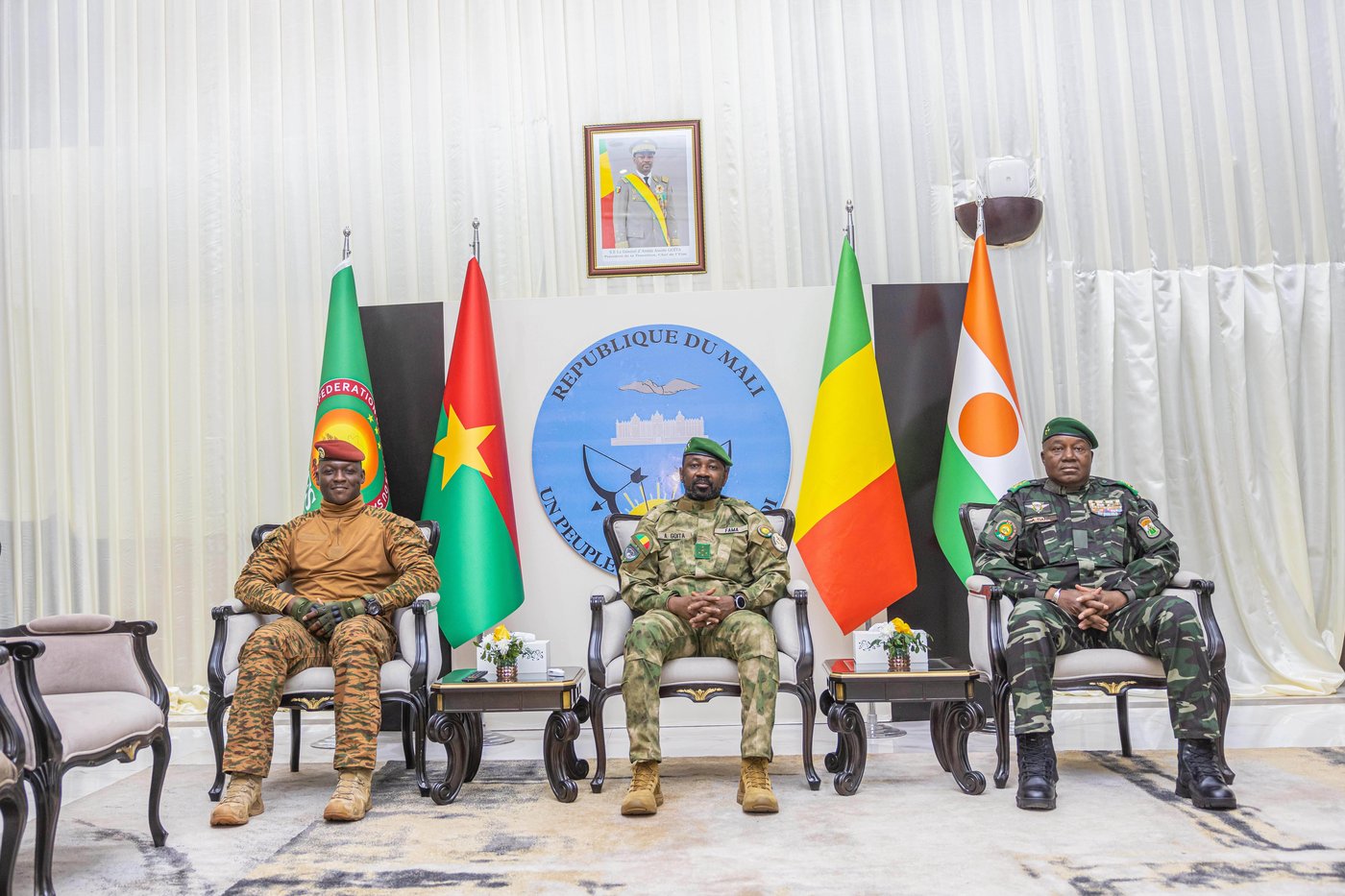 Mali, Burkina Faso and Niger call for joint 'large-scale operations' against extremists | iNFOnews.ca