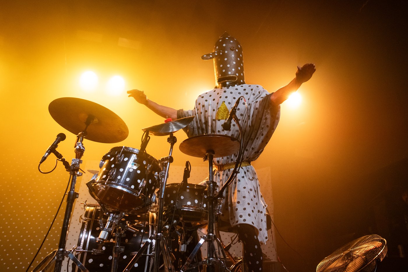 Angine de Poitrine makes Toronto debut with two shows, Jack White rocks polka dots for the occasion | iNFOnews.ca Angine de Poitrine makes Toronto debut with two shows, Jack White rocks polka dots for the occasion | iNFOnews.ca