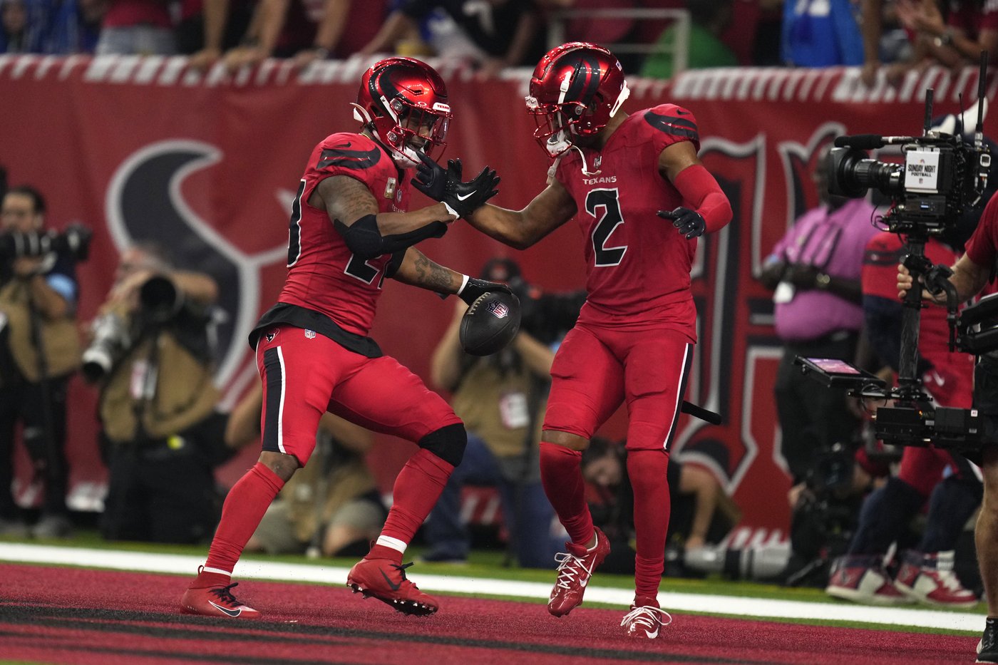 Texans set franchise record with 5 interceptions but can't hold on in 26-23 loss to Lions | iNFOnews.ca