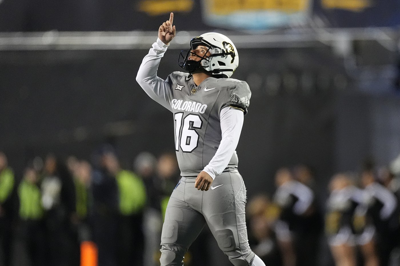 Shedeur Sanders, Travis Hunter help Colorado beat Cincinnati 34-23 to become bowl eligible | iNFOnews.ca Shedeur Sanders, Travis Hunter help Colorado beat Cincinnati 34-23 to become bowl eligible | iNFOnews.ca