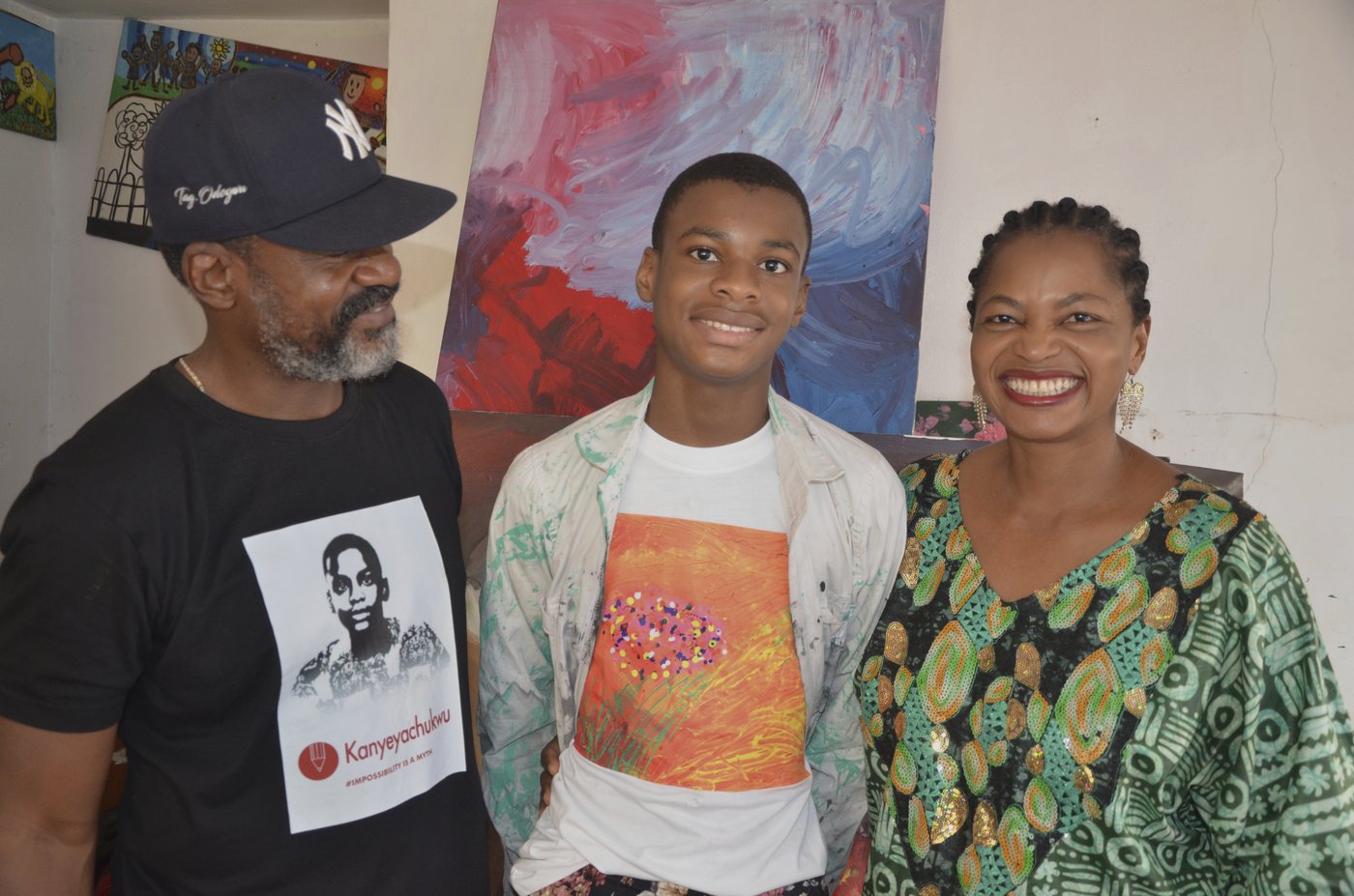 Nigerian teenager sets world painting record with canvas that's bigger than a soccer field | iNFOnews.ca Nigerian teenager sets world painting record with canvas that's bigger than a soccer field | iNFOnews.ca