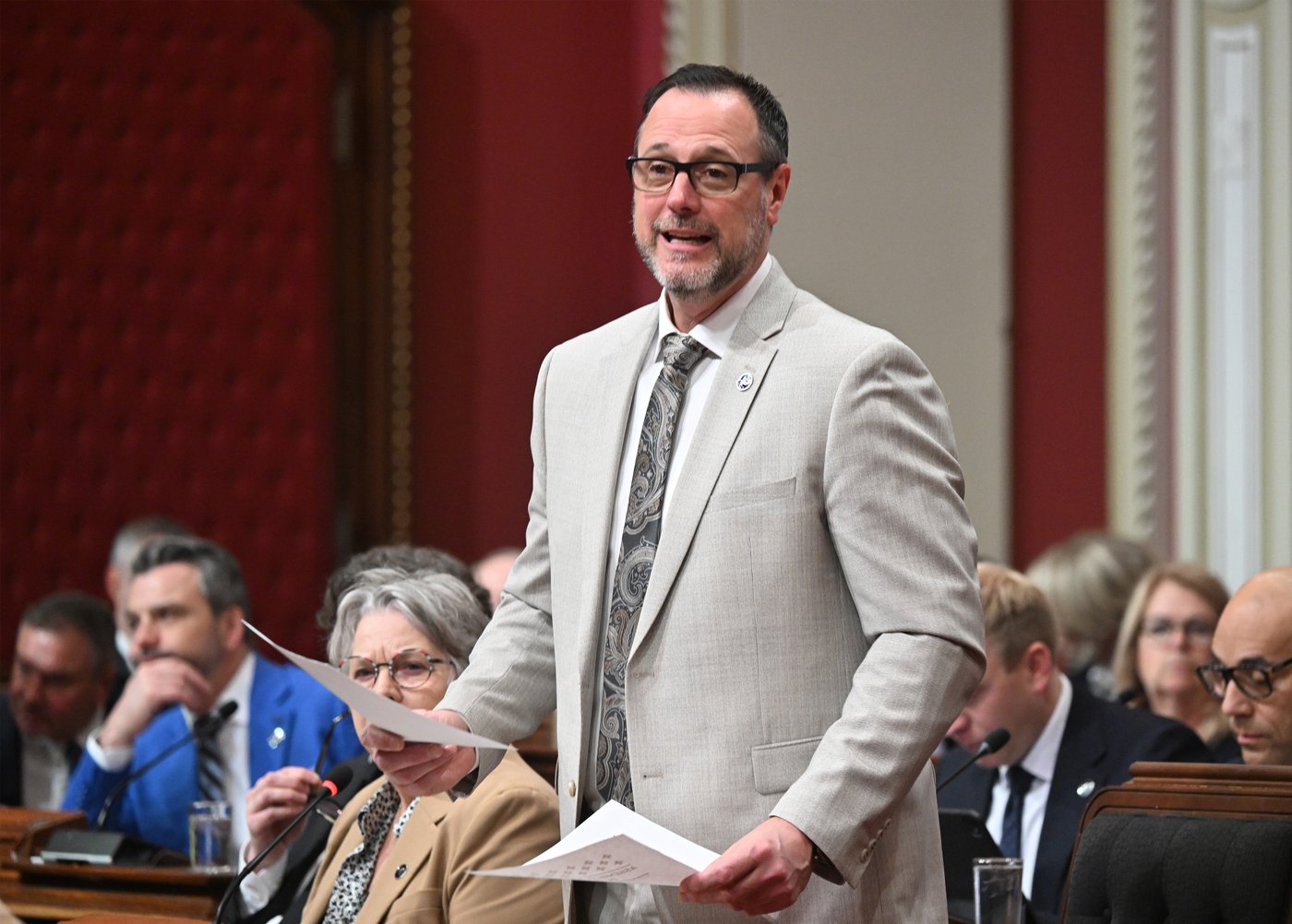 Quebec tables bill to increase number of ridings to 127 after Supreme Court decision | iNFOnews.ca