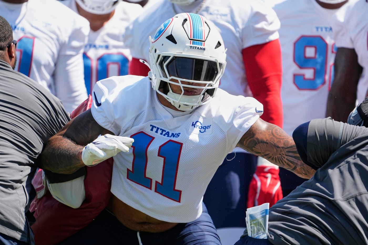 Titans' new-look defensive front eager to 'get pads on' in Robert Saleh's fast defense | iNFOnews.ca Titans' new-look defensive front eager to 'get pads on' in Robert Saleh's fast defense | iNFOnews.ca