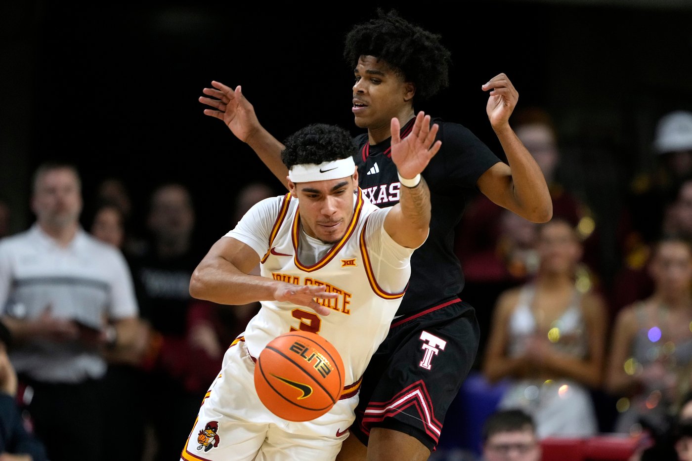 No. 16 Texas Tech ends No. 4 Iowa State's home winning streak, 82-73 | iNFOnews.ca No. 16 Texas Tech ends No. 4 Iowa State's home winning streak, 82-73 | iNFOnews.ca