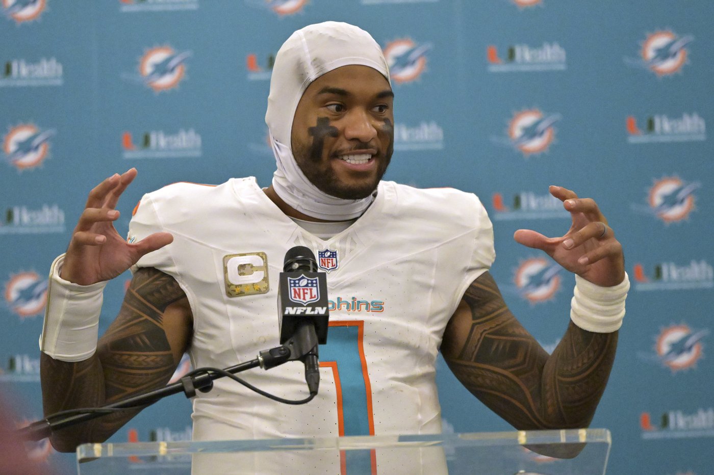 Tua Tagovailoa says he wouldn't do anything differently on tackle attempt vs. Rams | iNFOnews.ca