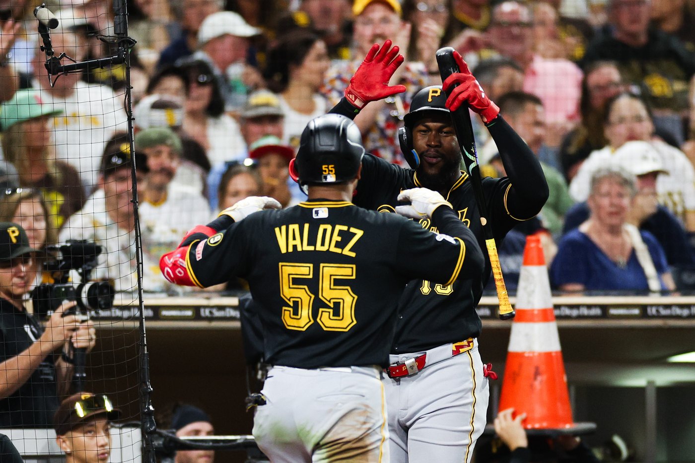 Nick Gonzales' 12th-inning RBI single sends Pirates past Padres 3-2 | iNFOnews.ca