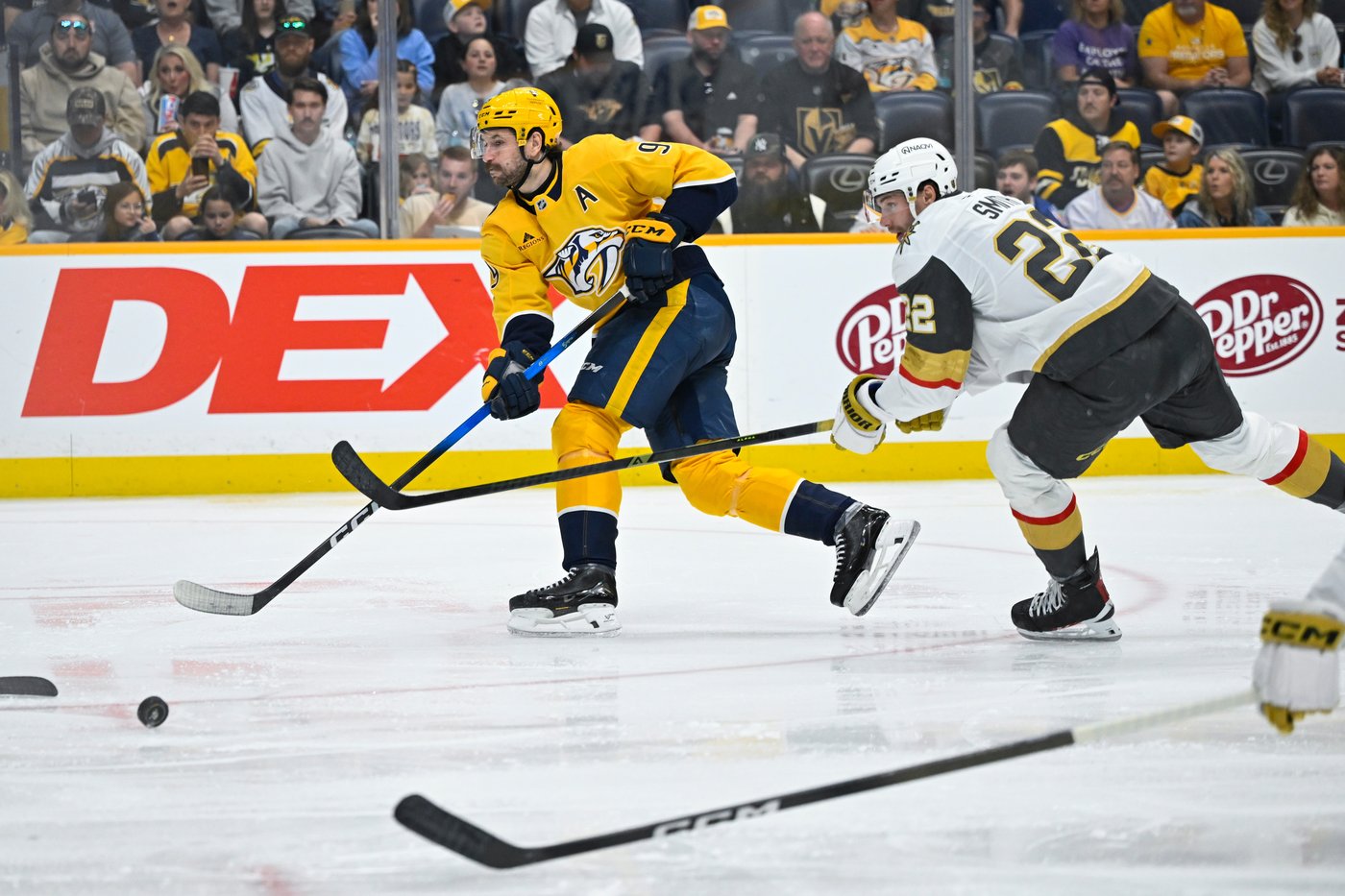 Stamkos' 3-point game powers the Predators to a 4-1 win over the Golden Knights | iNFOnews.ca