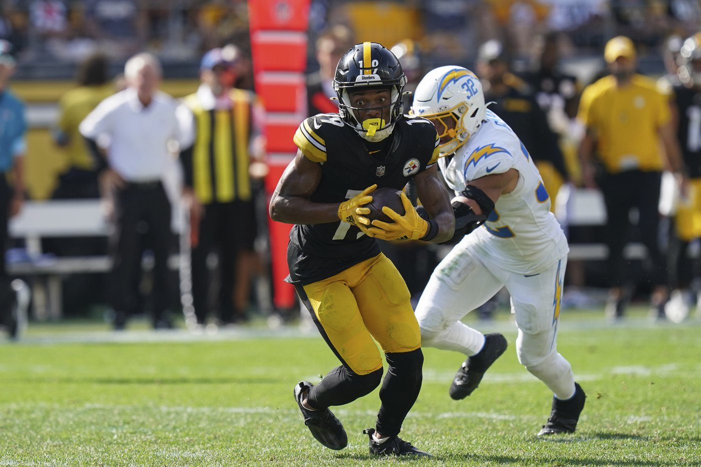 Justin Fields shines as the Steelers move to 3-0 with a 20-10 win over the Chargers | iNFOnews.ca Justin Fields shines as the Steelers move to 3-0 with a 20-10 win over the Chargers | iNFOnews.ca