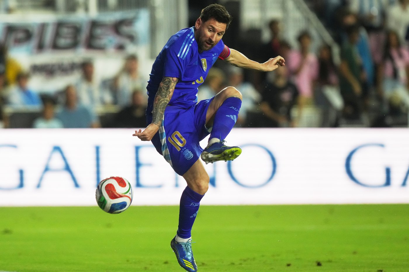 Lionel Messi accused of breaching $7 million contract by sitting out a Florida soccer friendly | iNFOnews.ca Lionel Messi accused of breaching $7 million contract by sitting out a Florida soccer friendly | iNFOnews.ca