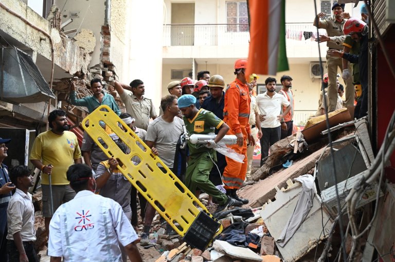 Building collapse in New Delhi kills 1 and traps others | iNFOnews.ca