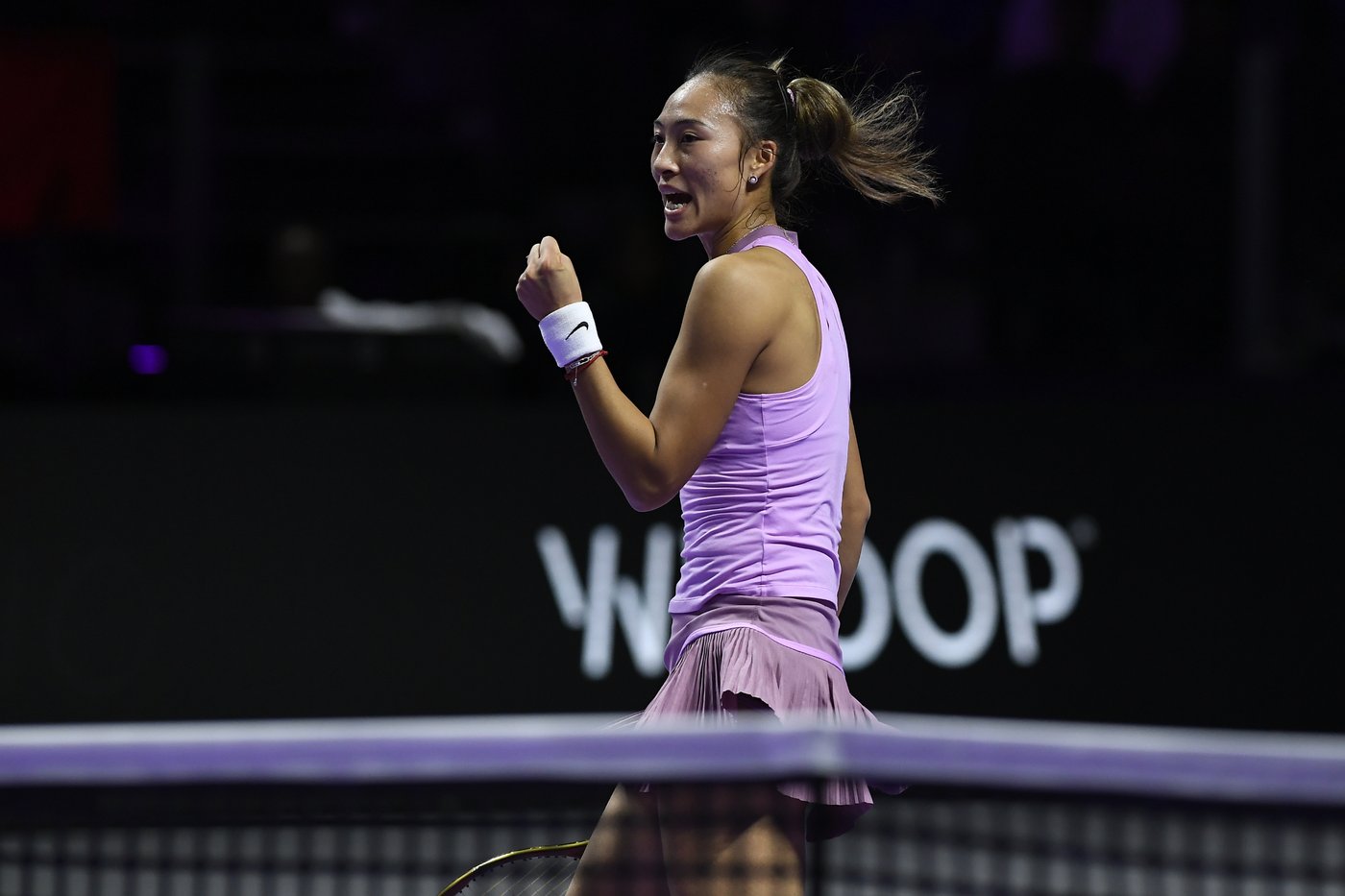Coco Gauff wins WTA Finals for the first time by rallying to beat Zheng Qinwen | iNFOnews.ca