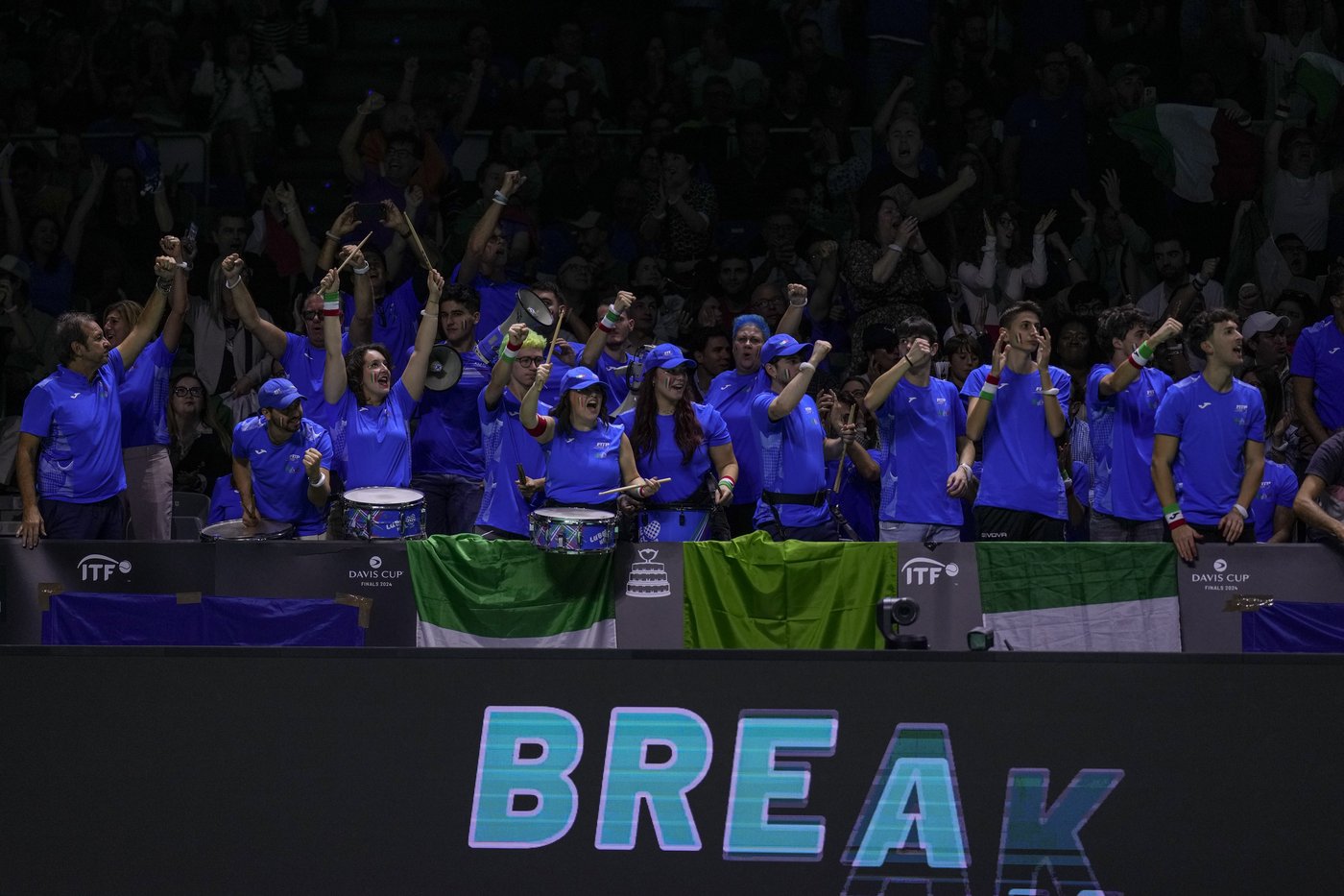 Jannik Sinner and Matteo Berrettini lift Italy past Australia and back to the Davis Cup final | iNFOnews.ca