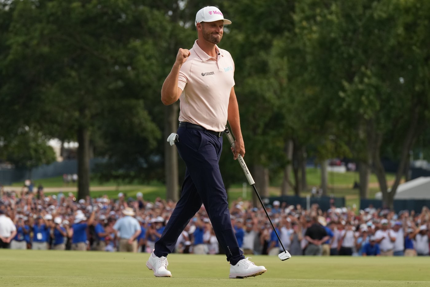 Clark wins BMW, while LIV Golf closes season amid uncertainty | iNFOnews.ca Clark wins BMW, while LIV Golf closes season amid uncertainty | iNFOnews.ca