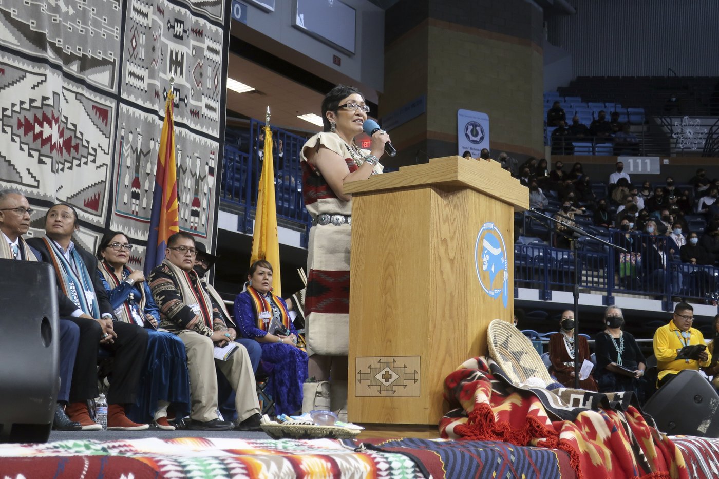 Harassment probe appears to clear Navajo president, stokes new wave of political upheaval | iNFOnews.ca