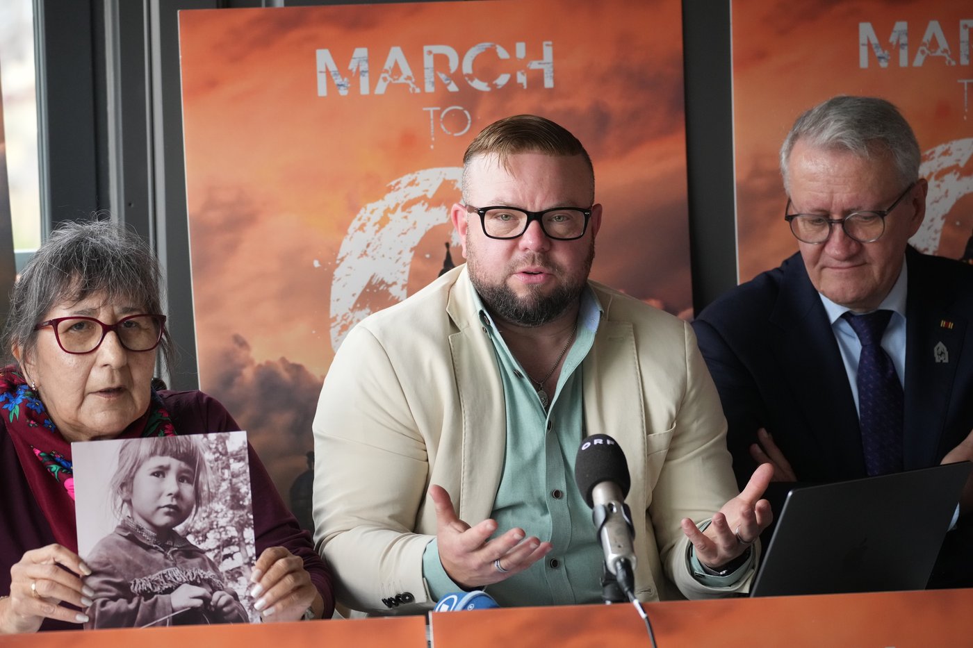 Pope meets with global group of clergy abuse survivors to talk zero tolerance | iNFOnews.ca Pope meets with global group of clergy abuse survivors to talk zero tolerance | iNFOnews.ca