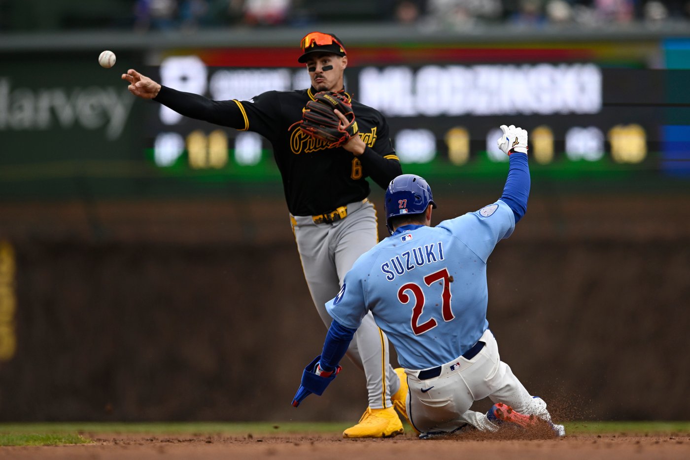 Bryan Reynolds homers as the Pittsburgh Pirates blank the Chicago Cubs 2-0 | iNFOnews.ca