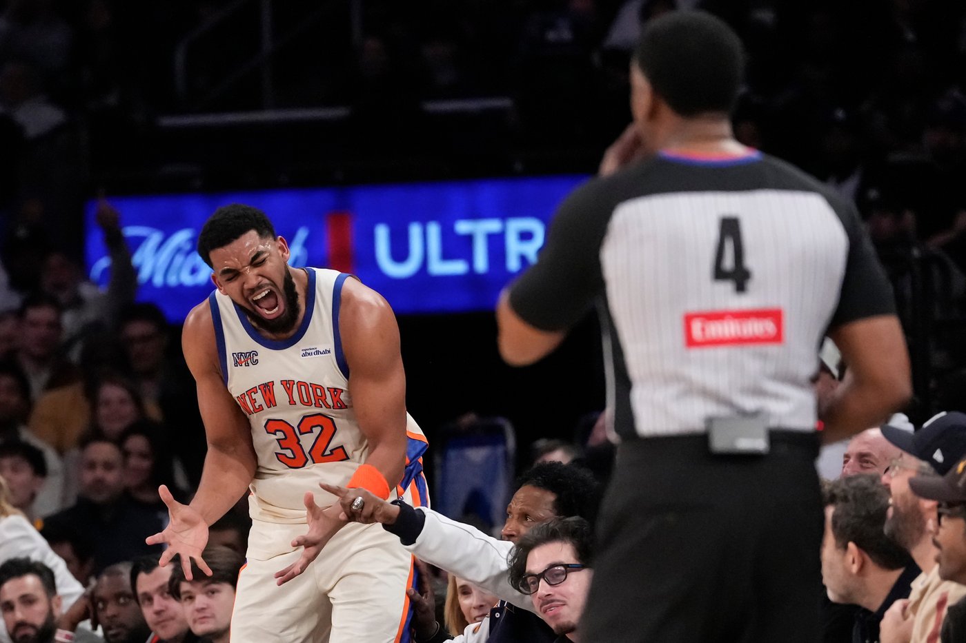 Knicks overcome an 18-point deficit in the 4th quarter to beat the Rockets 108-106 | iNFOnews.ca Knicks overcome an 18-point deficit in the 4th quarter to beat the Rockets 108-106 | iNFOnews.ca