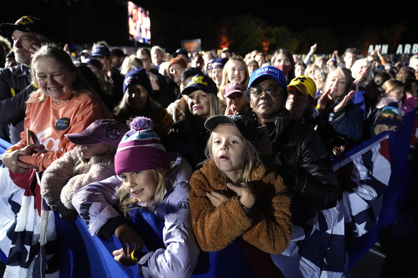 PHOTO COLLECTION: Election 2024 Campaign for President, October 28 | iNFOnews.ca