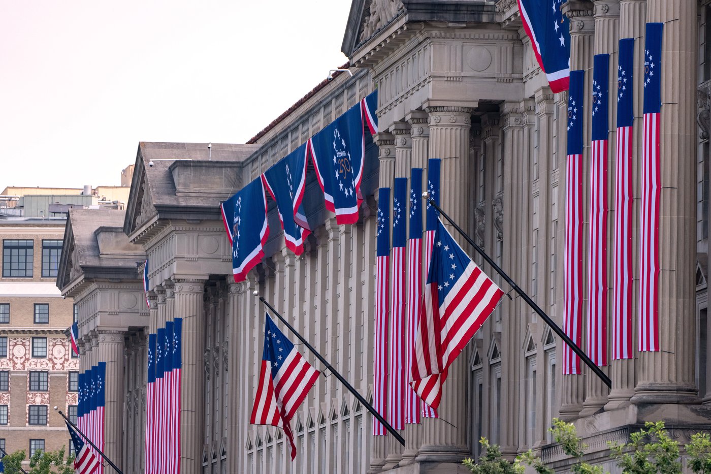 'Awesome.' 'Sad.' 'Let's keep democracy going.' Americans weigh in on state of a 250-year-old nation | iNFOnews.ca 'Awesome.' 'Sad.' 'Let's keep democracy going.' Americans weigh in on state of a 250-year-old nation | iNFOnews.ca