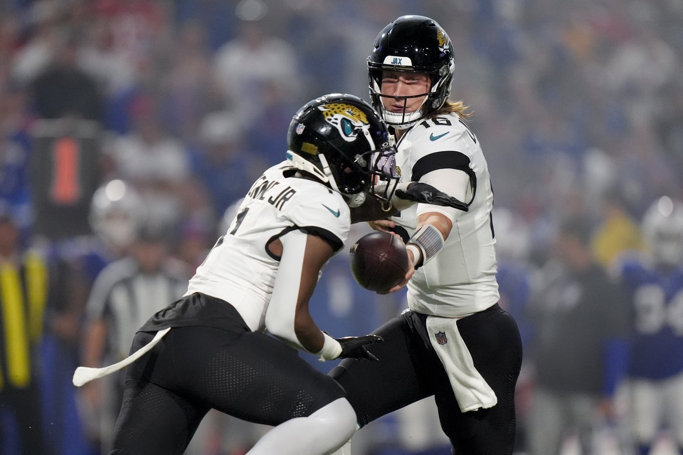 Josh Allen throws 4 TD passes and the Bills roll to a 47-10 win over the unraveling Jaguars | iNFOnews.ca Josh Allen throws 4 TD passes and the Bills roll to a 47-10 win over the unraveling Jaguars | iNFOnews.ca
