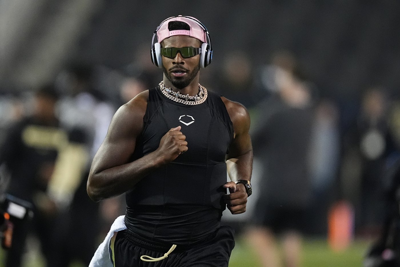 Shedeur Sanders, Travis Hunter help Colorado beat Cincinnati 34-23 to become bowl eligible | iNFOnews.ca Shedeur Sanders, Travis Hunter help Colorado beat Cincinnati 34-23 to become bowl eligible | iNFOnews.ca