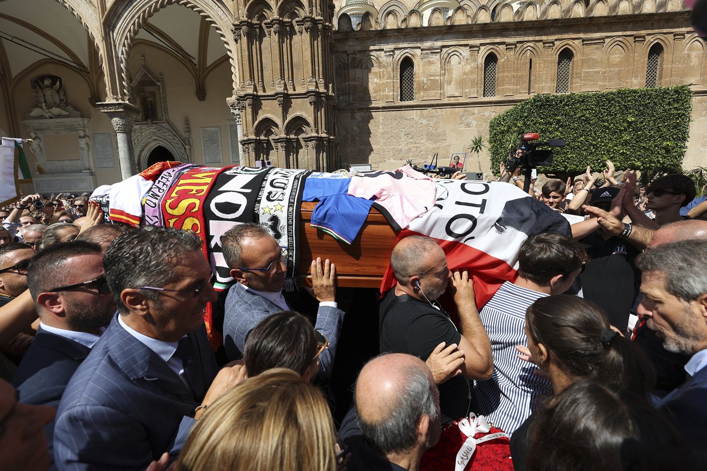 Thousands turn up at funeral of Italian World Cup hero Salvatore “Totò” Schillaci | iNFOnews.ca