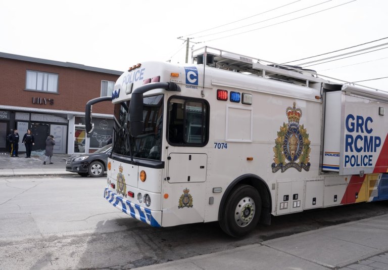 RCMP arrest two after raid at alleged migrant smuggling stash house in Montreal | iNFOnews.ca