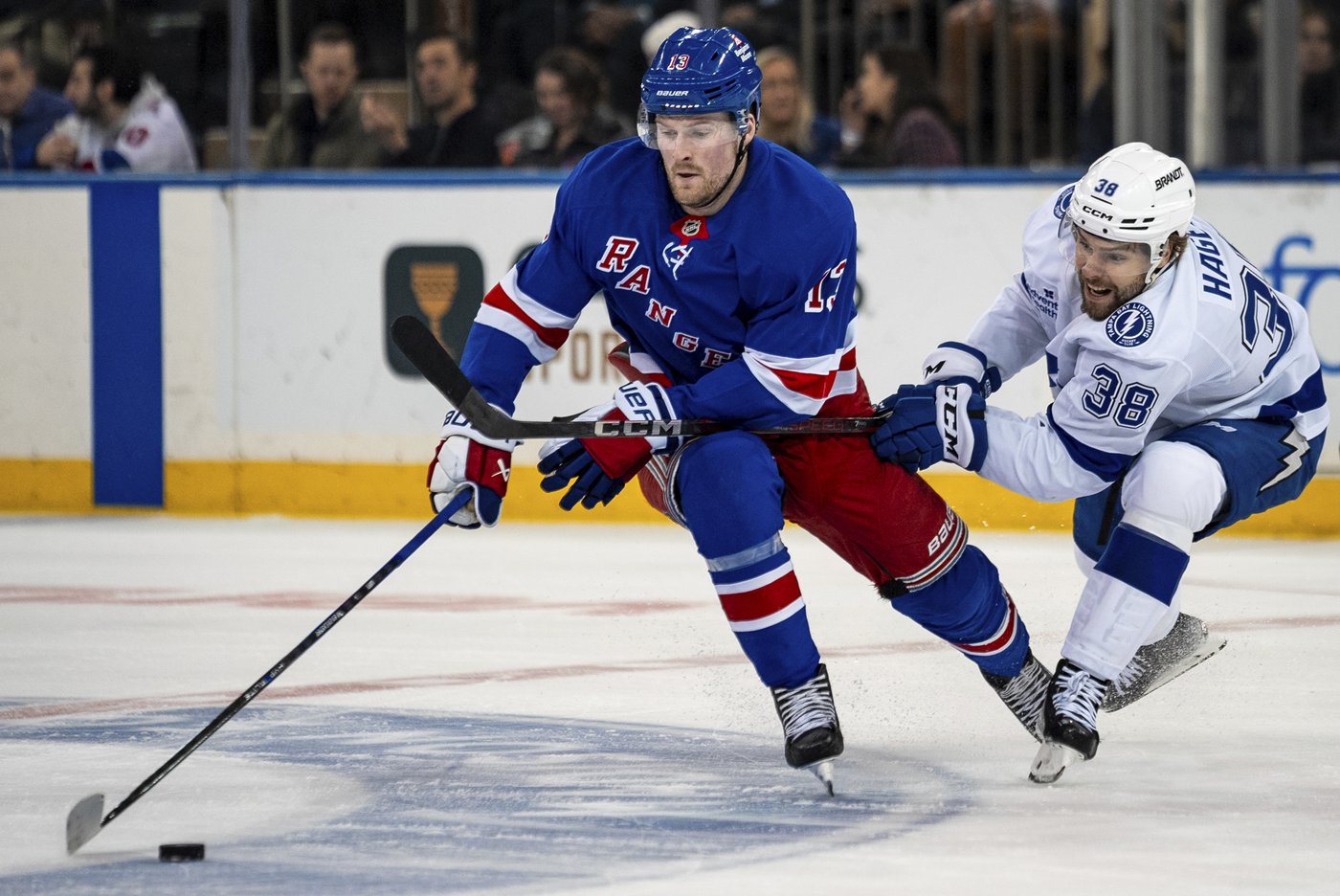 Point scores twice as Lightning defeat Rangers 5-1 | iNFOnews.ca Point scores twice as Lightning defeat Rangers 5-1 | iNFOnews.ca