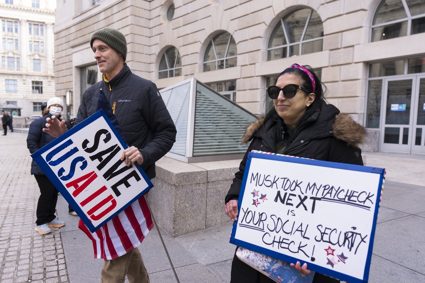 USAID staffers turned away from offices even after court suspends leave order | iNFOnews.ca
