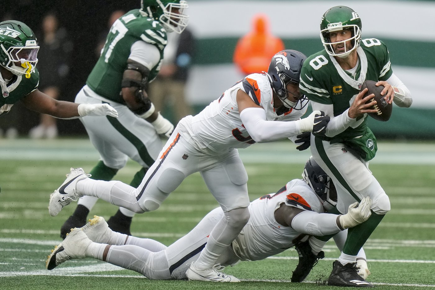 Nix throws his first NFL touchdown pass to help Broncos slip past Rodgers and the Jets 10-9 | iNFOnews.ca Nix throws his first NFL touchdown pass to help Broncos slip past Rodgers and the Jets 10-9 | iNFOnews.ca