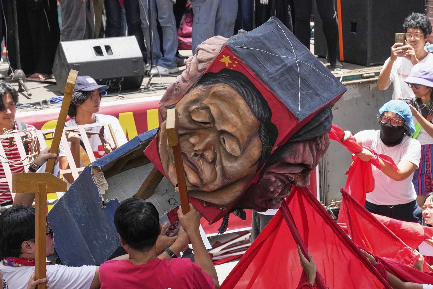 PHOTO COLLECTION: May Day Labor | iNFOnews.ca