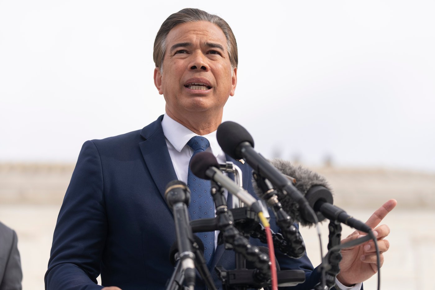 California sues Trump to keep shut oil pipeline on Santa Barbara coast | iNFOnews.ca California sues Trump to keep shut oil pipeline on Santa Barbara coast | iNFOnews.ca