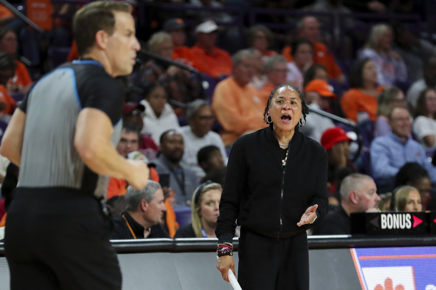 No. 1 South Carolina reaches another milestone with program record 43rd straight win | iNFOnews.ca No. 1 South Carolina reaches another milestone with program record 43rd straight win | iNFOnews.ca