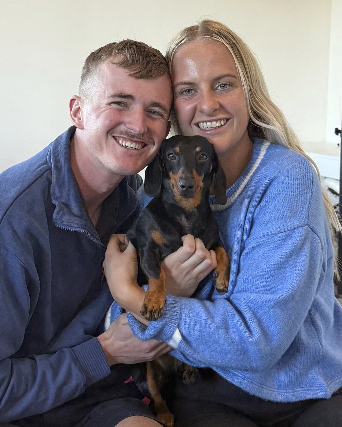 A miniature dachshund is reunited with its owner after 18 months lost on an Australian island | iNFOnews.ca