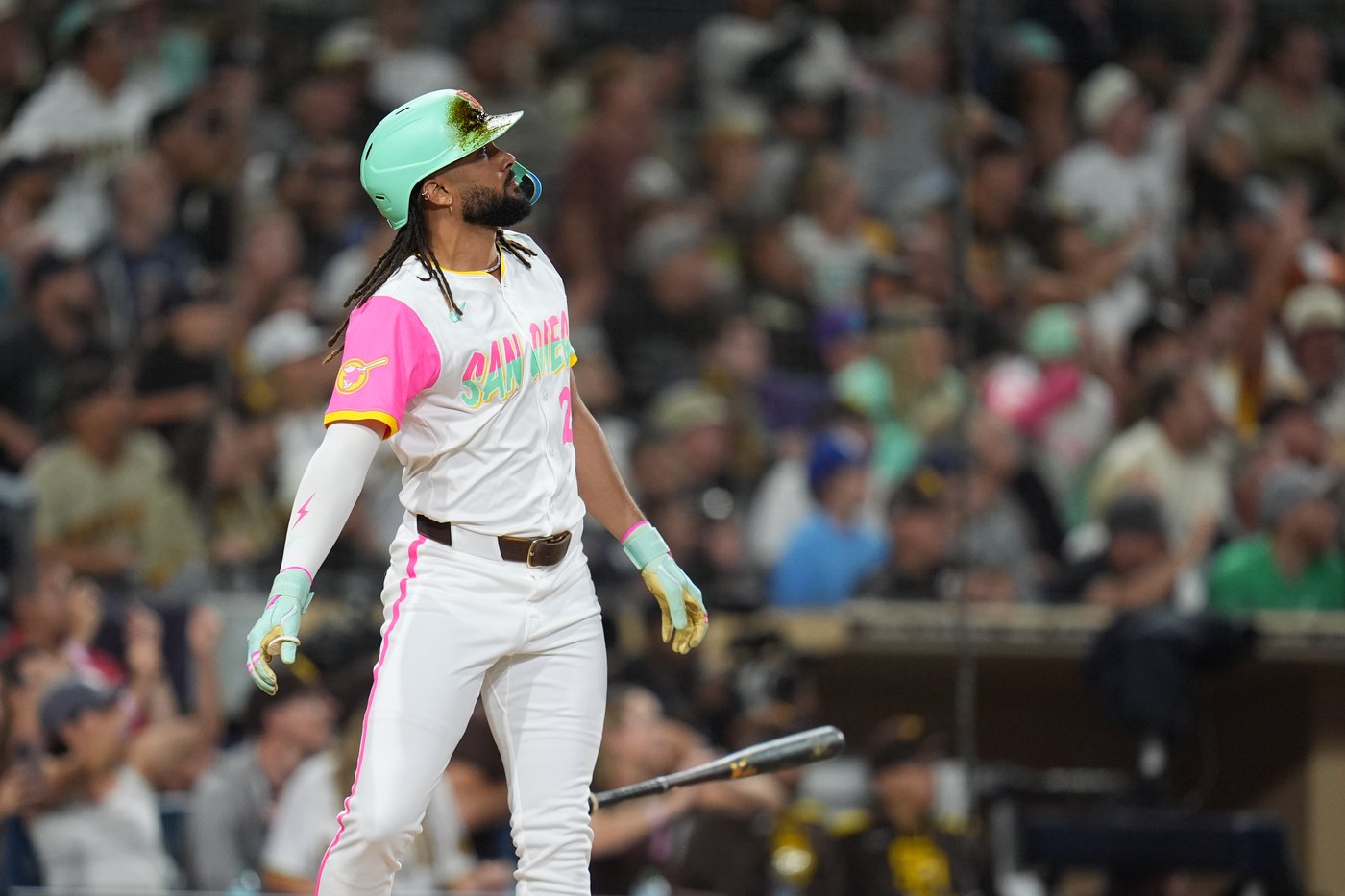 Fernando Tatís Jr. returns from bout with COVID-19 to hit a grand slam in the Padres' playoff push | iNFOnews.ca