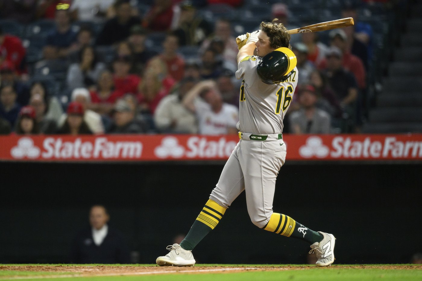 Kikuchi carries shutout into 8th and Angels beat A's 7-4 despite Clarke's amazing catch | iNFOnews.ca Kikuchi carries shutout into 8th and Angels beat A's 7-4 despite Clarke's amazing catch | iNFOnews.ca