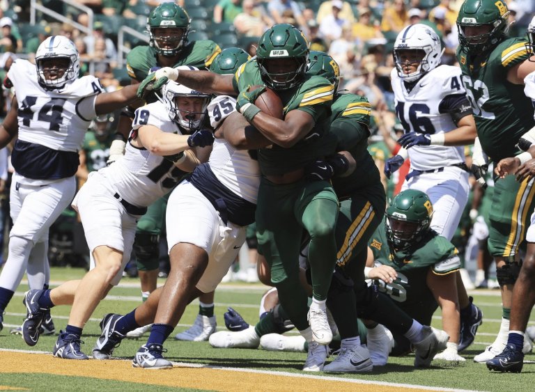 Robertson 3 TD passes and Washington 2 TD runs as Baylor wins 42-7 over FCS team Samford | iNFOnews.ca