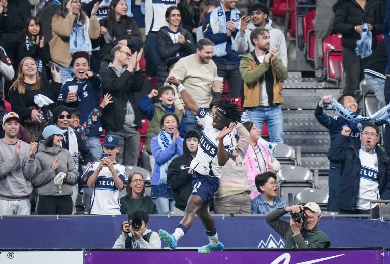 Sabbi scores, Vancouver Whitecaps blank Sporting Kansas City 3-0 | iNFOnews.ca