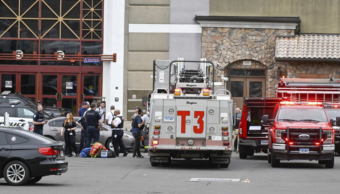 Man charged in Connecticut mall shooting that wounded 5 as lawyer claims self-defense | iNFOnews.ca