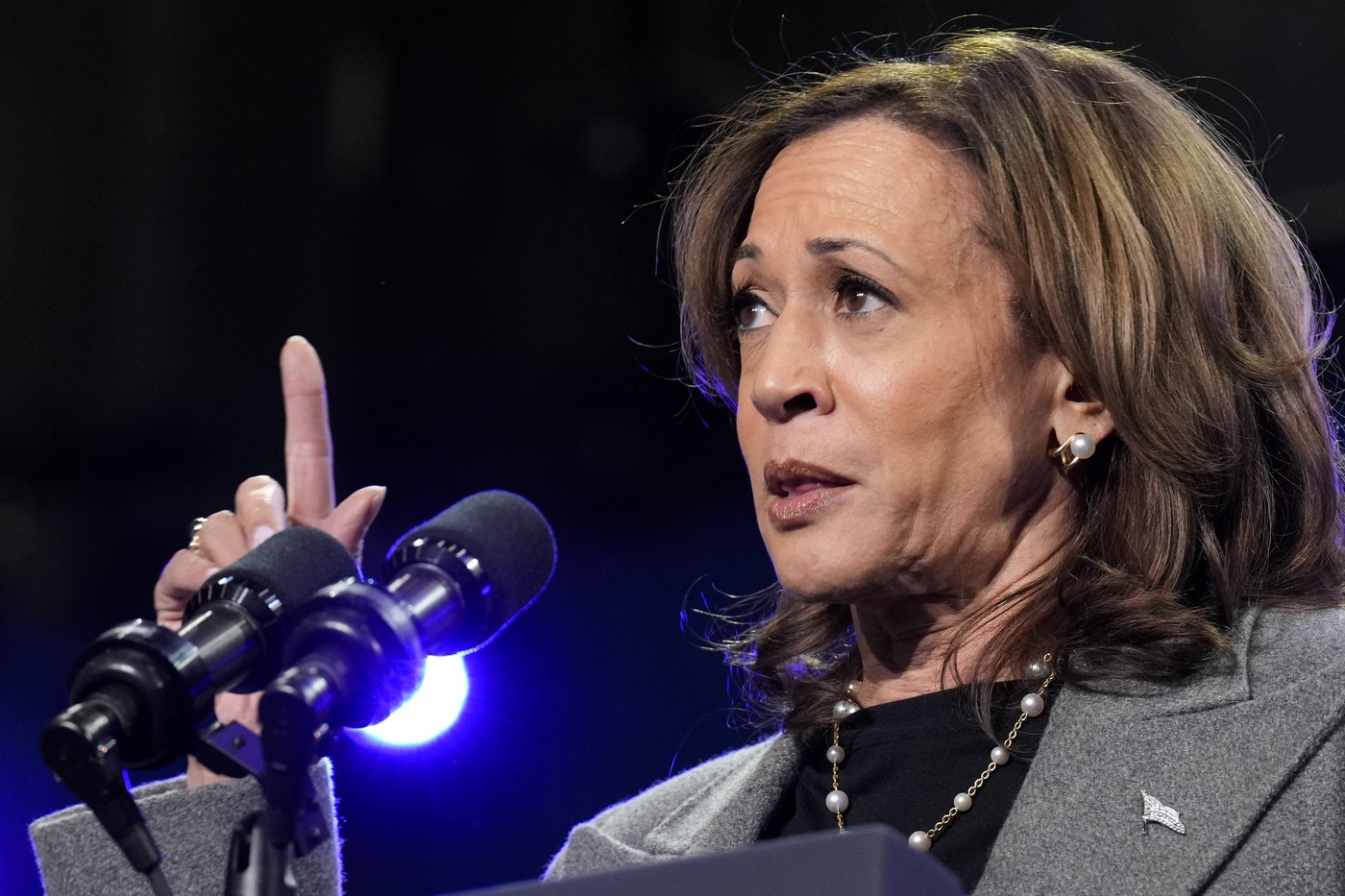 Harris says Trump is 'cruel' as she spotlights abortion restrictions in Georgia during early voting | iNFOnews.ca Harris says Trump is 'cruel' as she spotlights abortion restrictions in Georgia during early voting | iNFOnews.ca
