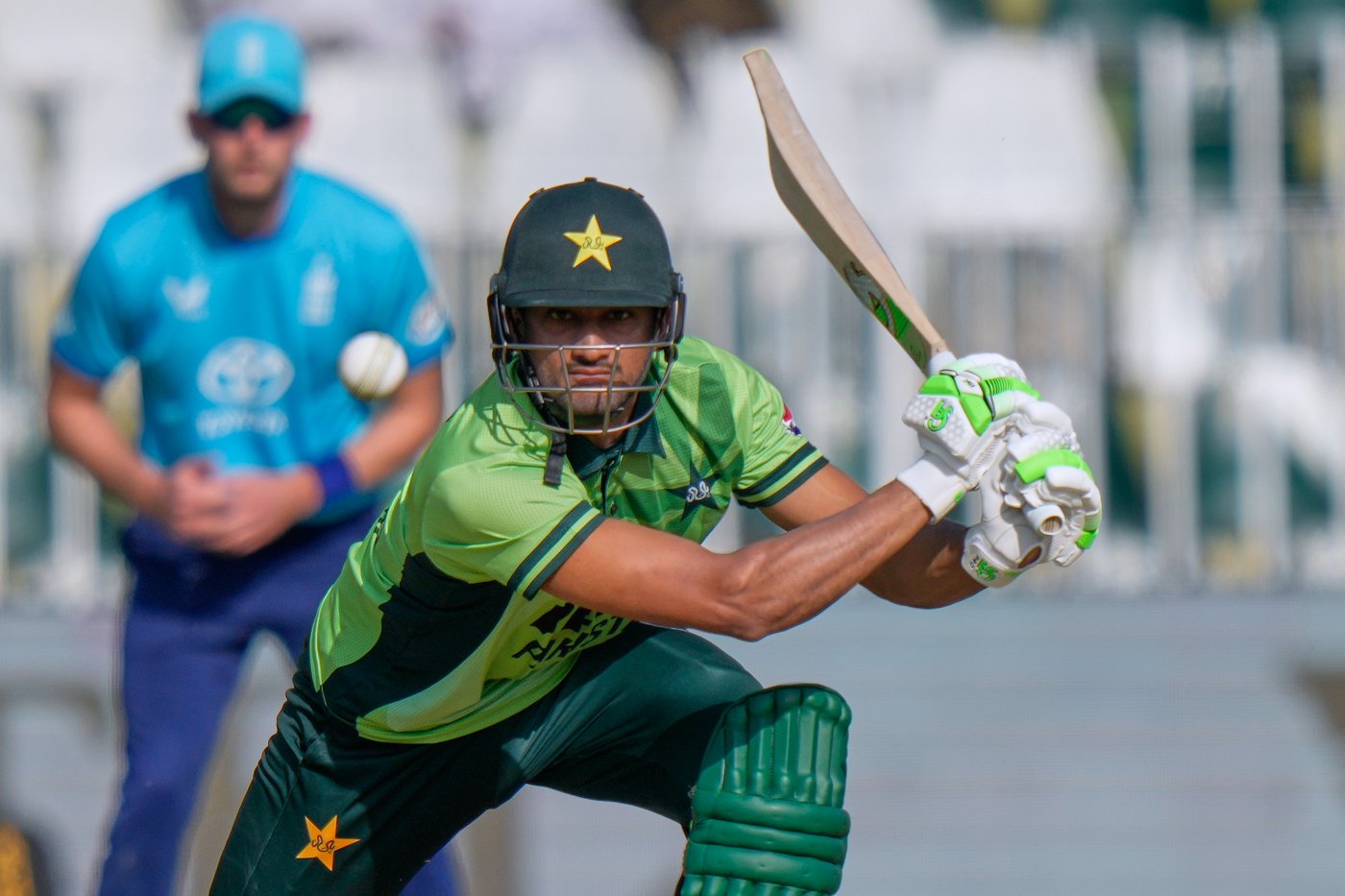 Superb all-round effort by Minhas as Pakistan floors England in ODI tri-series | iNFOnews.ca Superb all-round effort by Minhas as Pakistan floors England in ODI tri-series | iNFOnews.ca