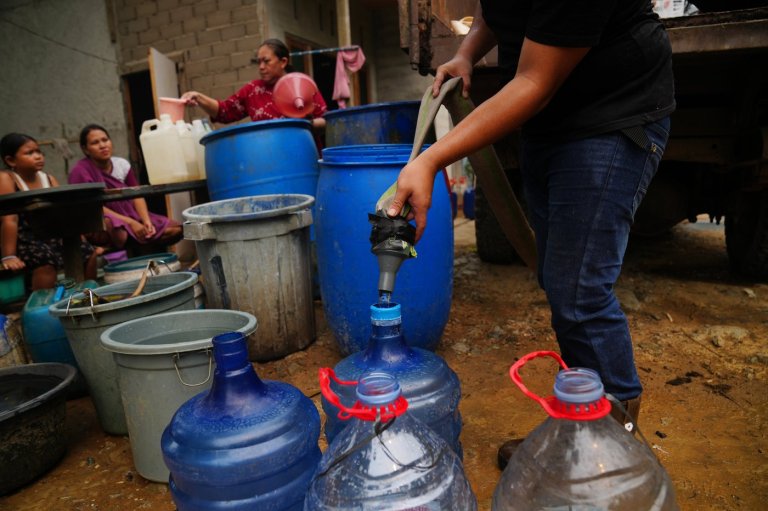 Indonesian villagers on Borneo struggle for water as El Niño intensifies peatland fires | iNFOnews.ca