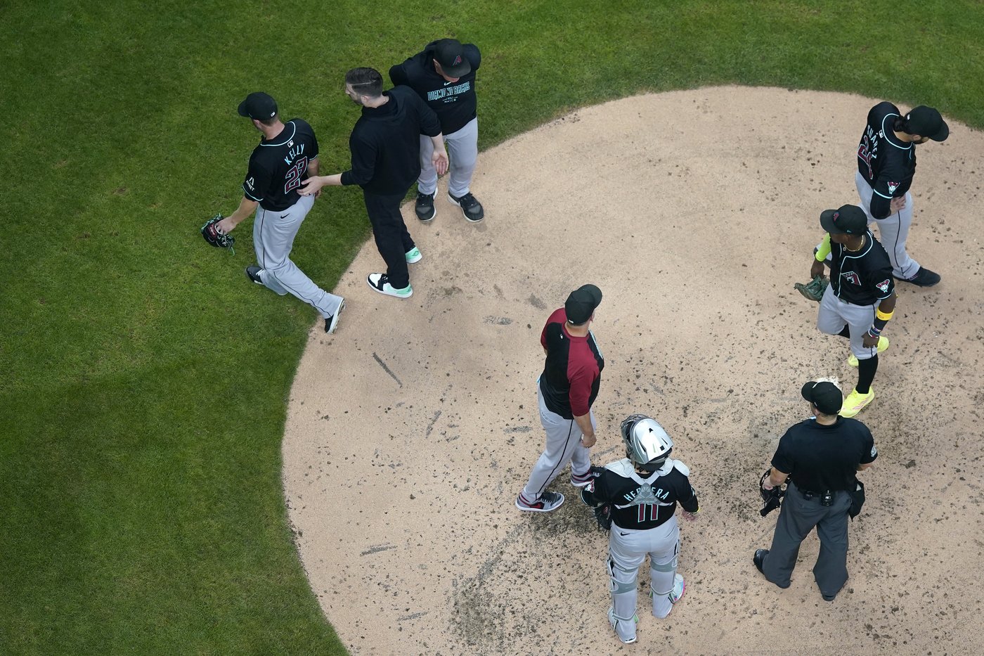 Pederson hits an early homer as the Diamondbacks blank the Brewers 5-0 | iNFOnews.ca Pederson hits an early homer as the Diamondbacks blank the Brewers 5-0 | iNFOnews.ca