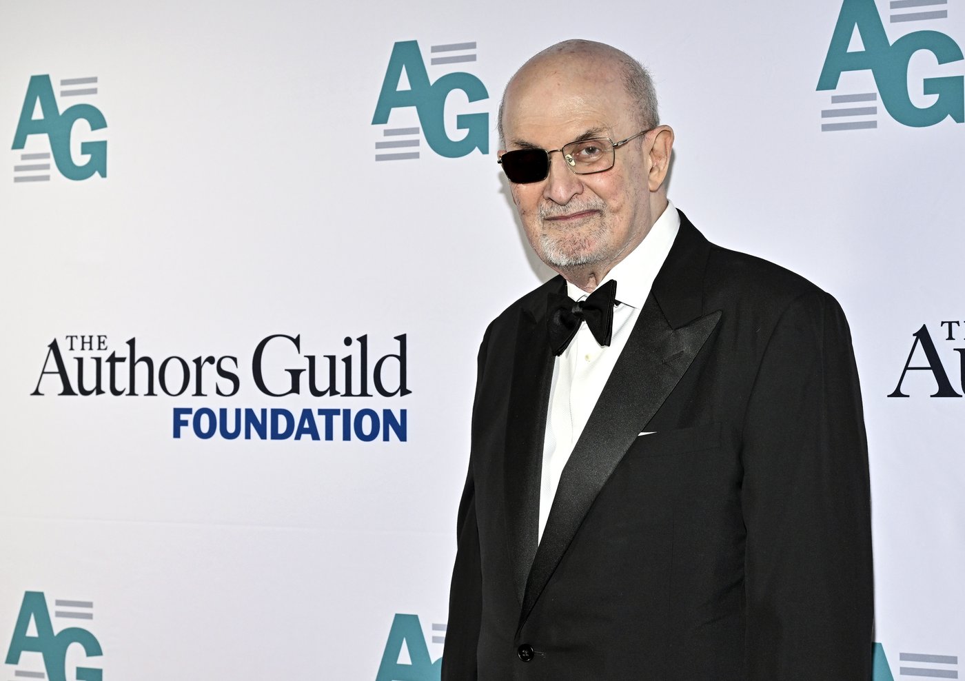 Robert Caro, Salman Rushdie and Sandra Cisneros honored by Authors Guild | iNFOnews.ca