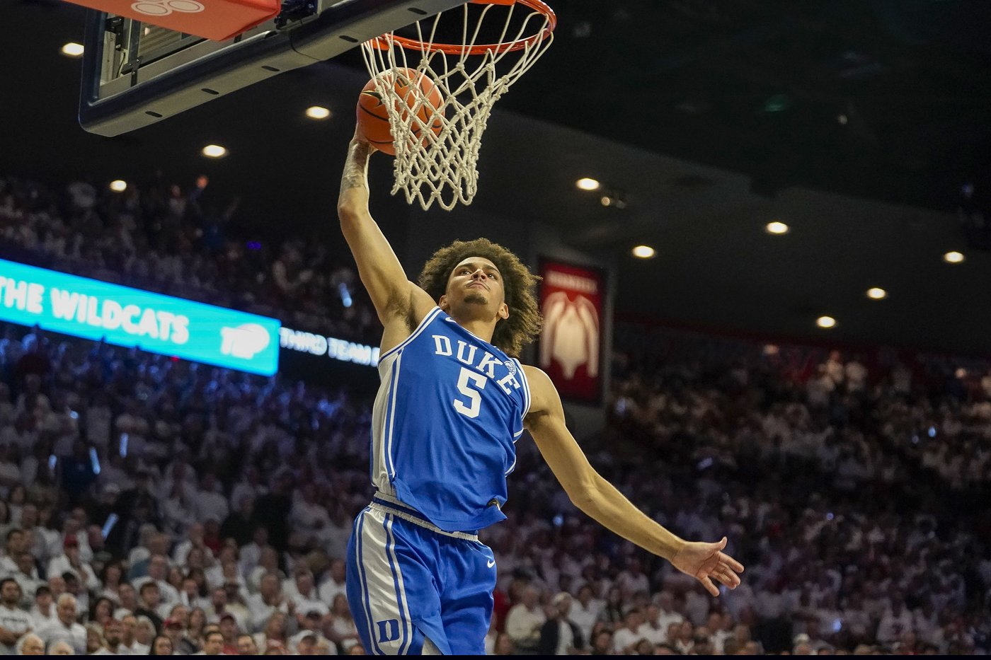 Cooper Flagg scores 24 points, leads No. 12 Duke to a 69-55 road win over No. 17 Arizona | iNFOnews.ca Cooper Flagg scores 24 points, leads No. 12 Duke to a 69-55 road win over No. 17 Arizona | iNFOnews.ca